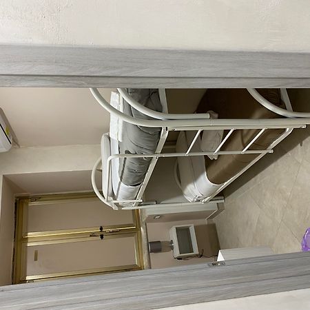 Hotel Poker Неаполь Экстерьер фото
