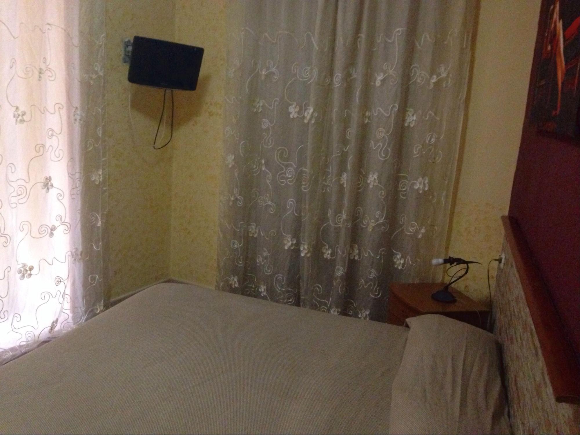 Hotel Poker Неаполь Экстерьер фото