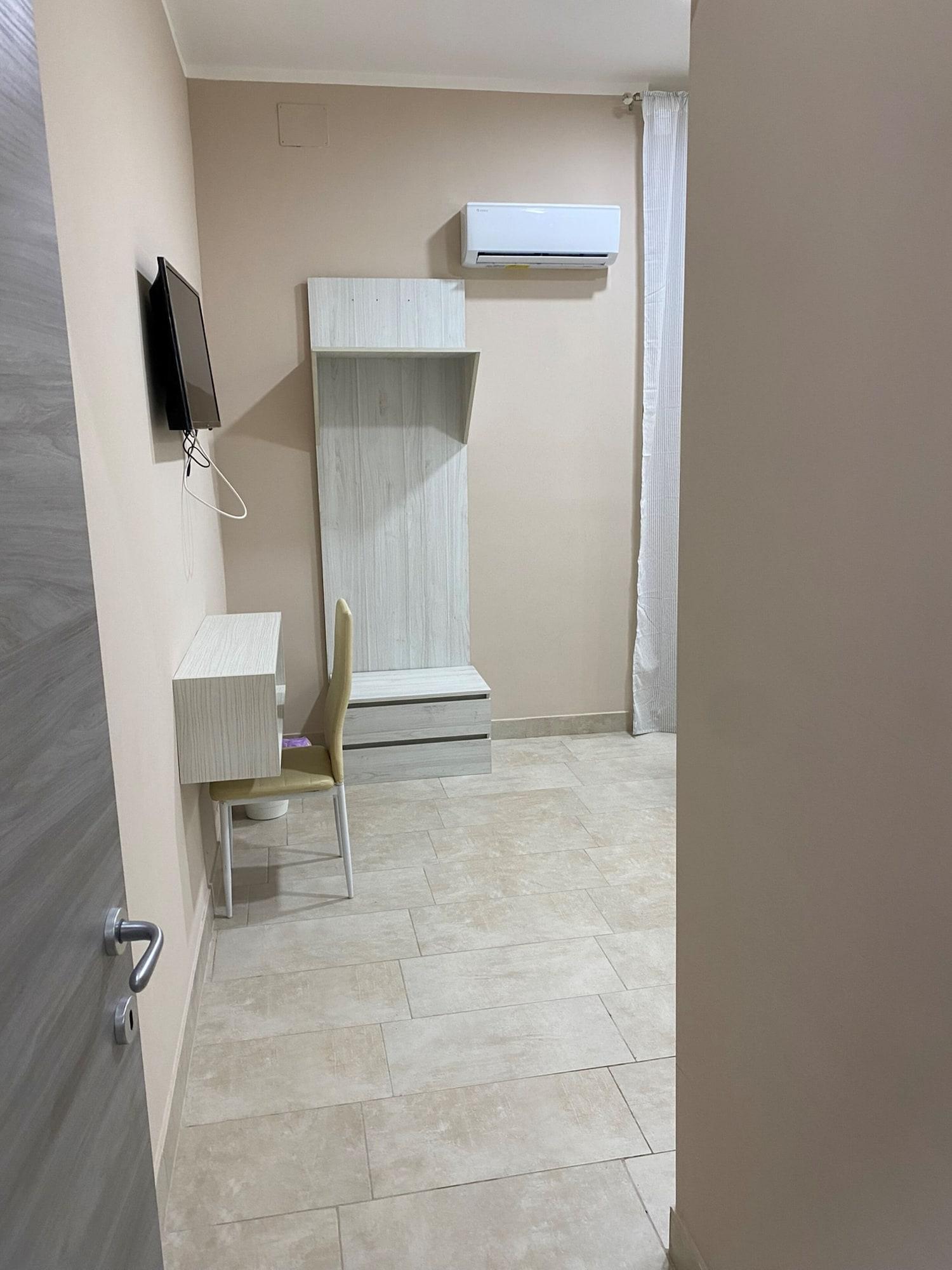 Hotel Poker Неаполь Экстерьер фото